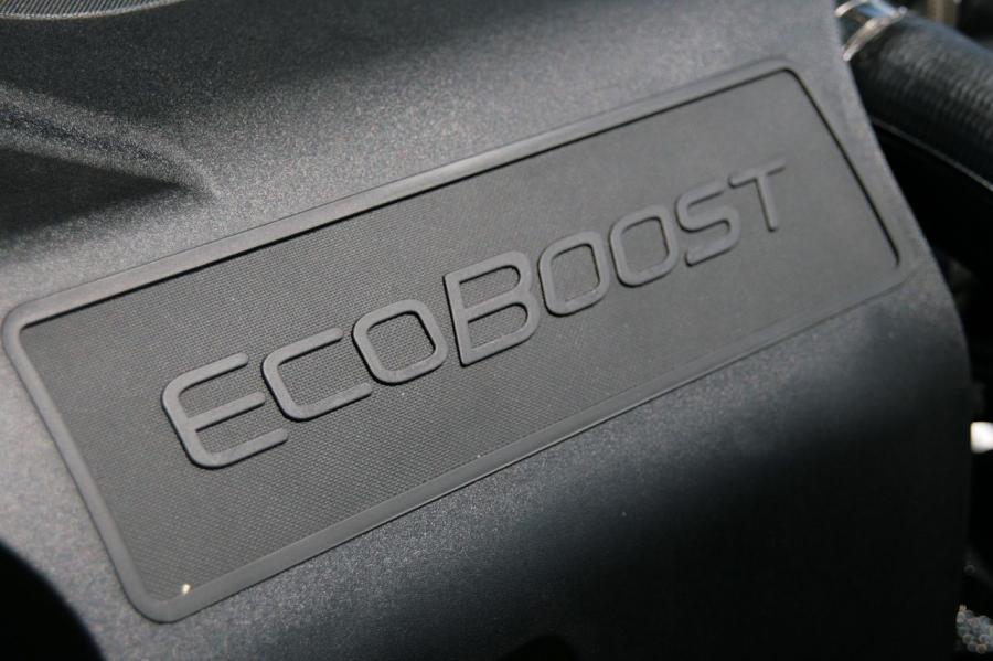  Lincoln MKS EcoBoost 2010 года  (фото 15 из 17)
